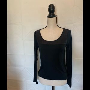 Xhilaration Long Sleeve top with Zipper. Black Size S